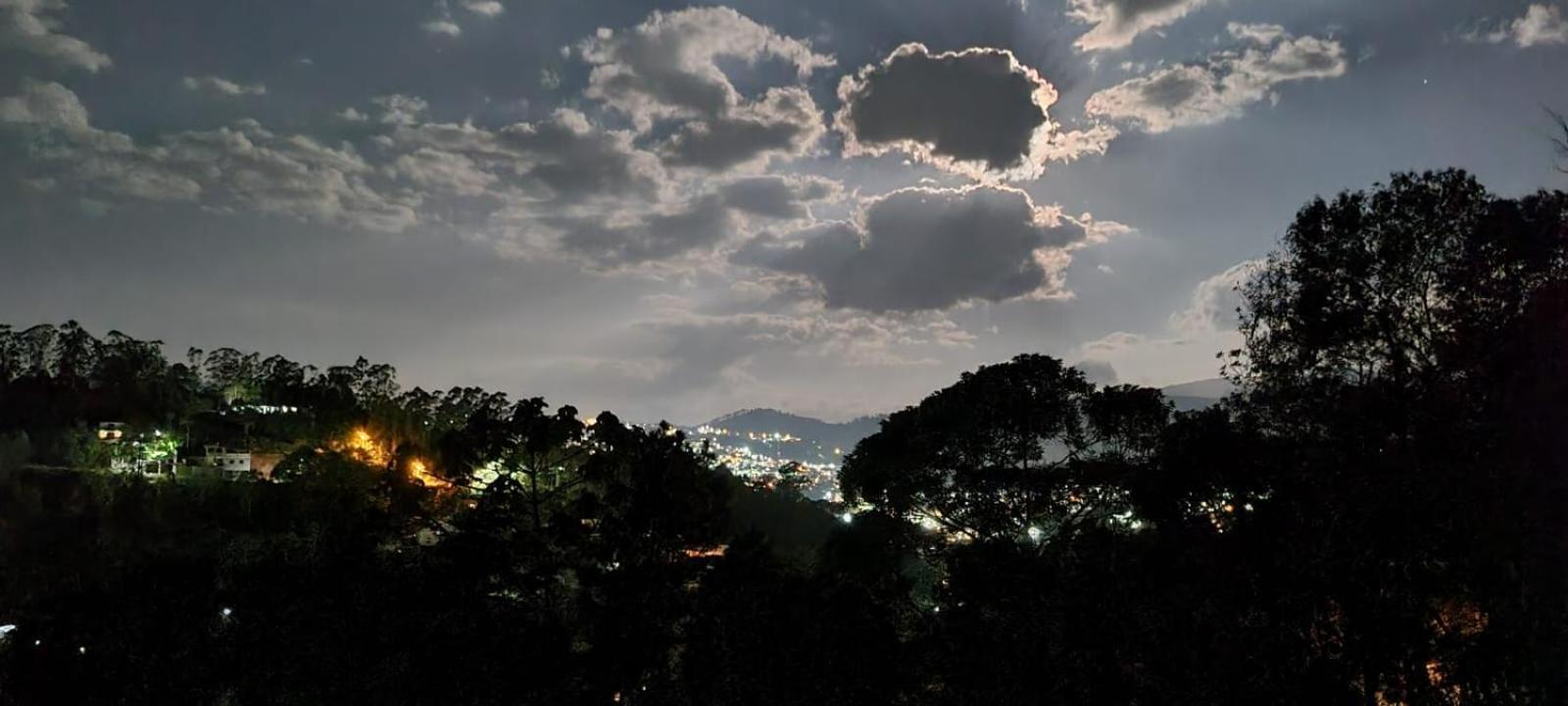 Chacara Do Vale, Lindo Visual Em 度假居